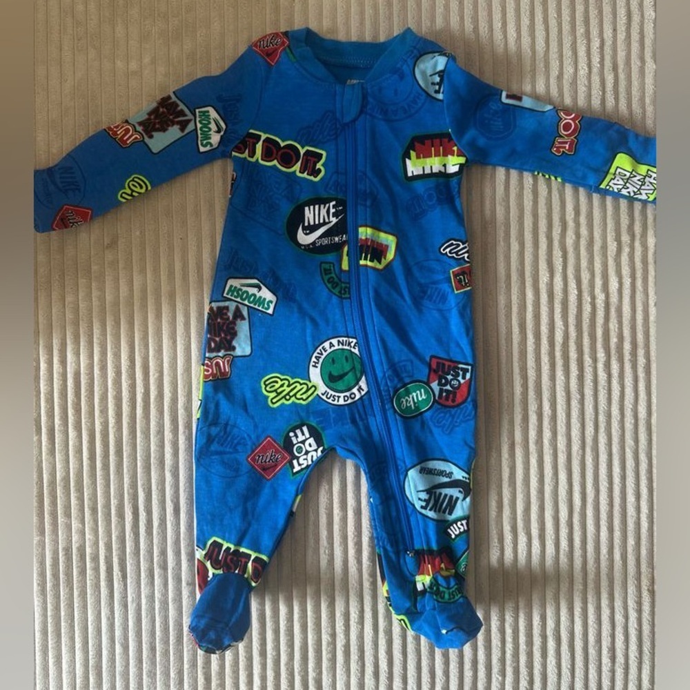 Nike Kids One Piece in Blue with Graphic Prints - Picture 4 of 4